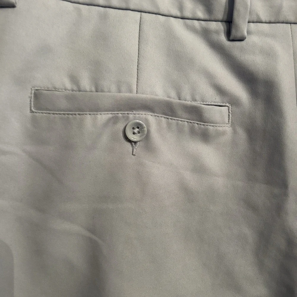 Greg Norman For Tasso Alba Men's Flat Front Chino Golf‎ Shorts Logo Blue 34